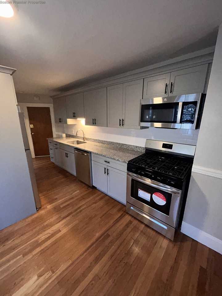 Brook Rd #2L - Photo 6 of 19