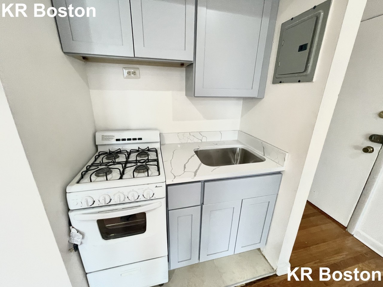 153 Brighton Ave #17 - Photo 4 of 9