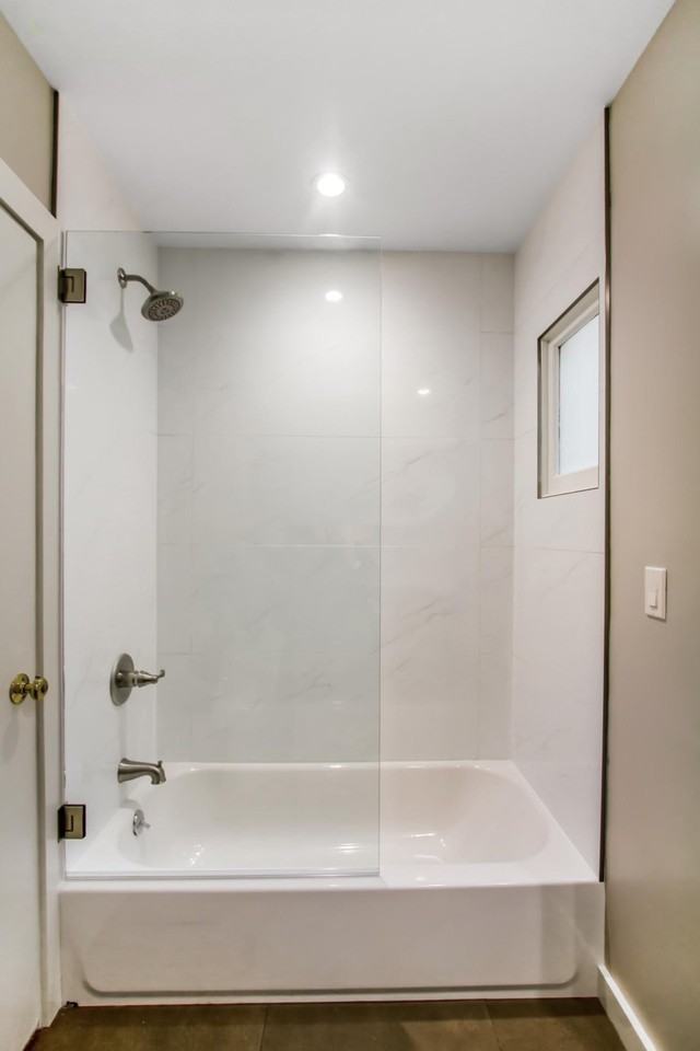 881 Dolores St - Photo 5 of 13