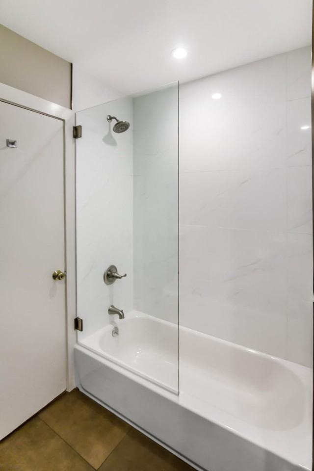 881 Dolores St - Photo 6 of 13