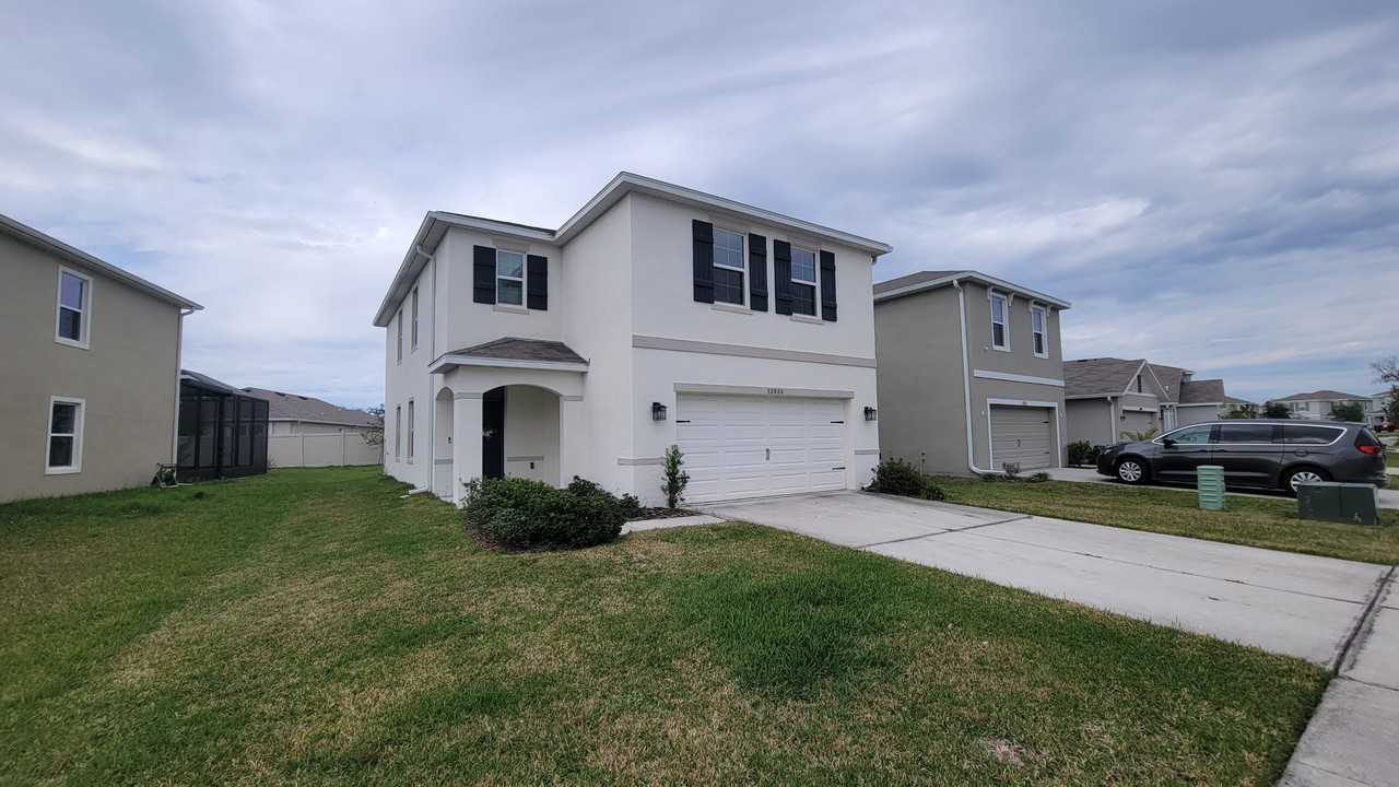 32860 Brooks Hawk Ln - Photo 2 of 37