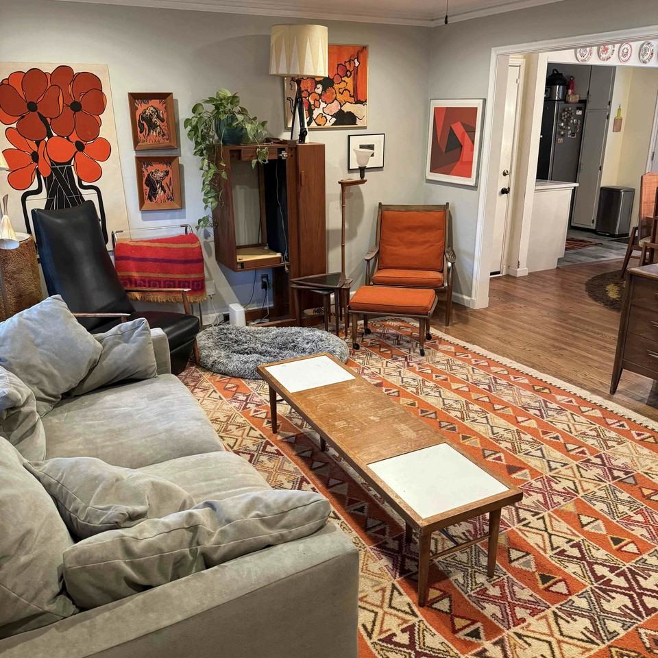 2667 S Urbana Ave - Photo 3 of 24