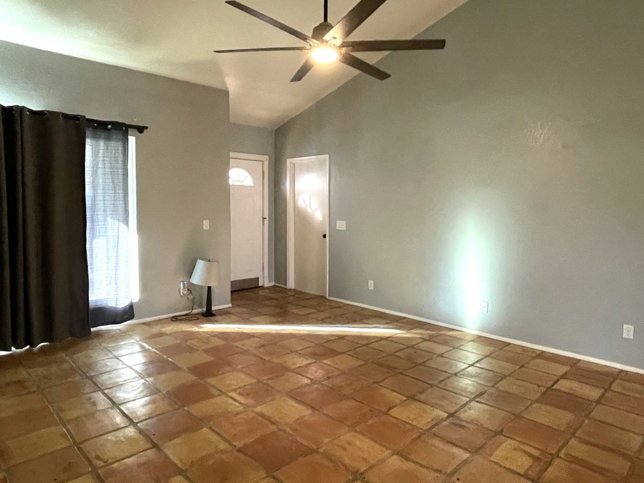 8608 W Columbine Dr - Photo 3 of 22