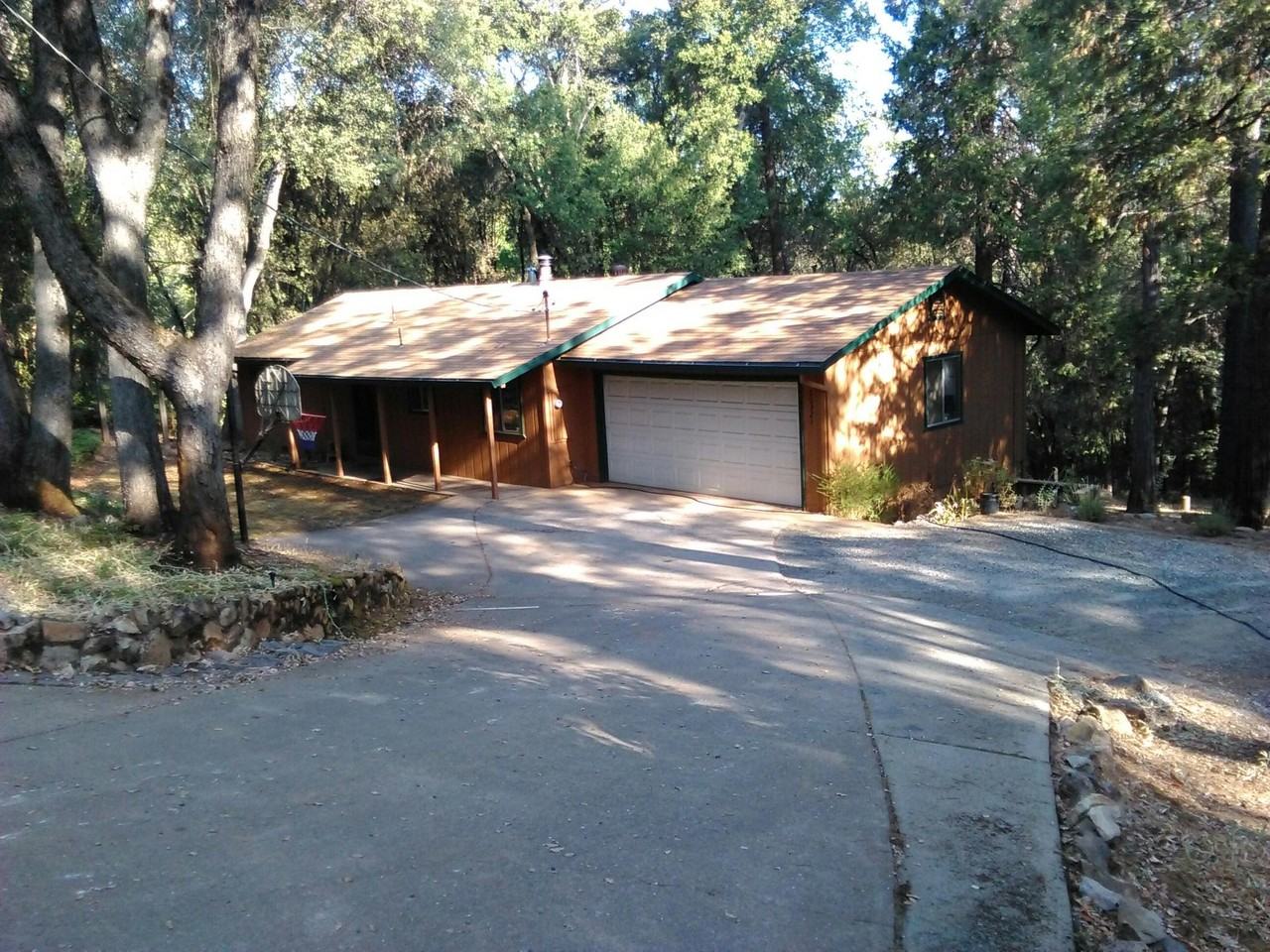 20321 Lookout Rd - Photo 2 of 8