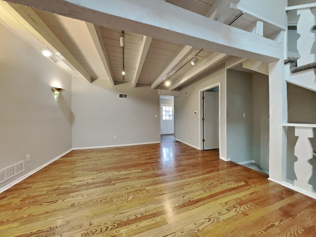 10174 Edelweiss Cir - Photo 3 of 22