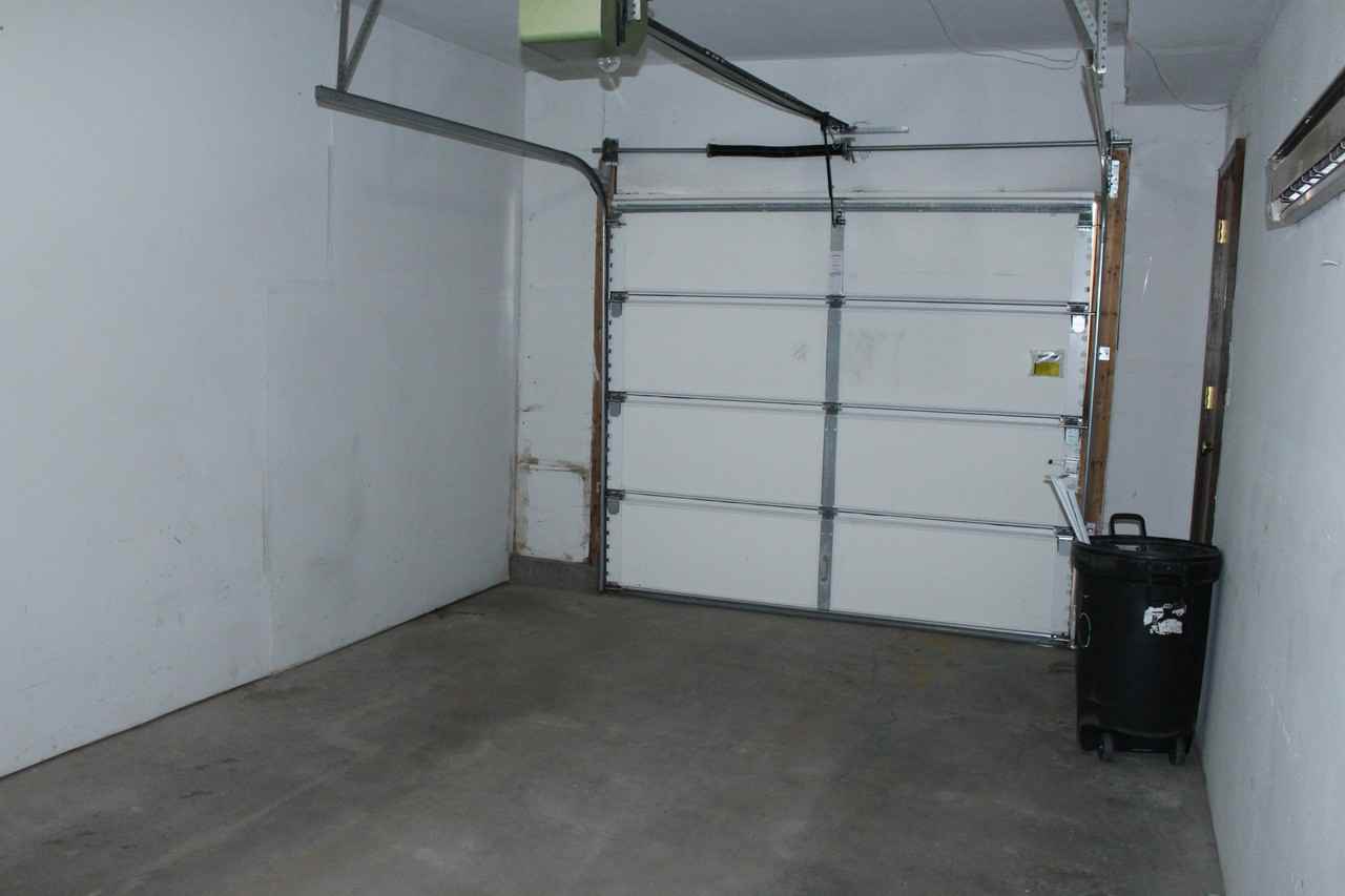 852 Tyler St #5 - Photo 6 of 6