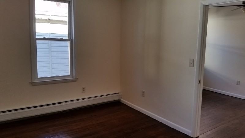 81 Winans Ave #2L - Photo 3 of 17