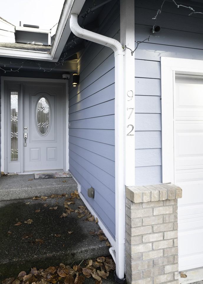 972 Graham Ave Ne #1 - Photo 2 of 42
