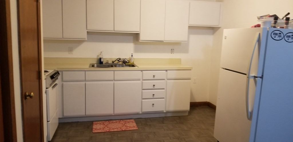 410 Boston Road #2 - Photo 2 of 5