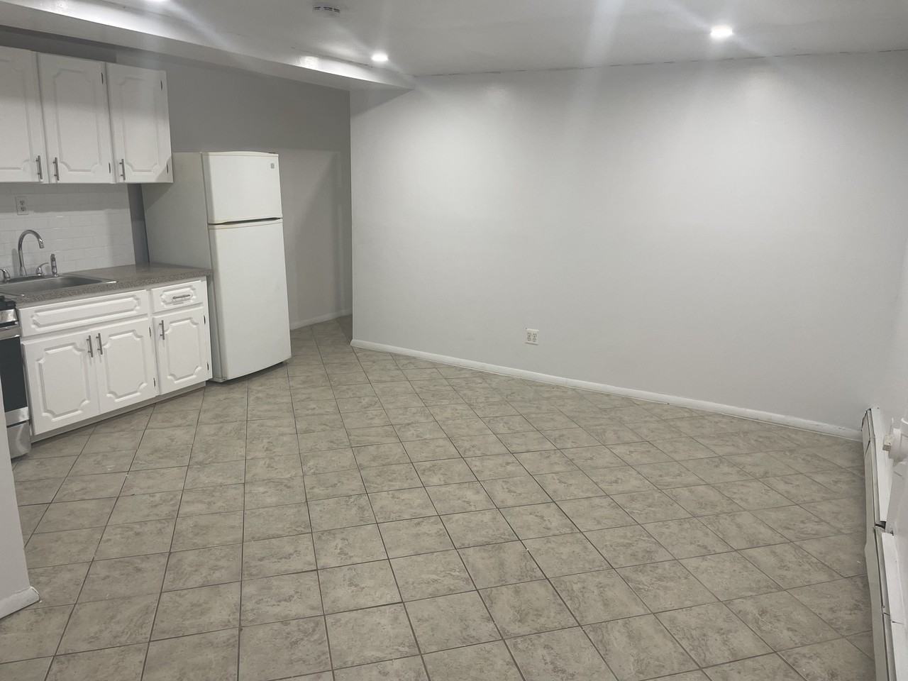 371 East 201st Street Bsmt - Photo 3 of 4