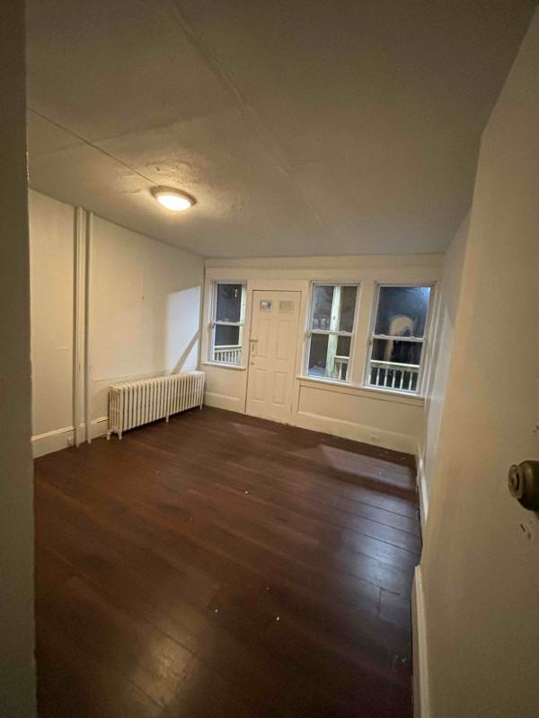 416 Carleton Ave 1stFL, Hazleton, PA 18201 2 Bedroom Apartment for