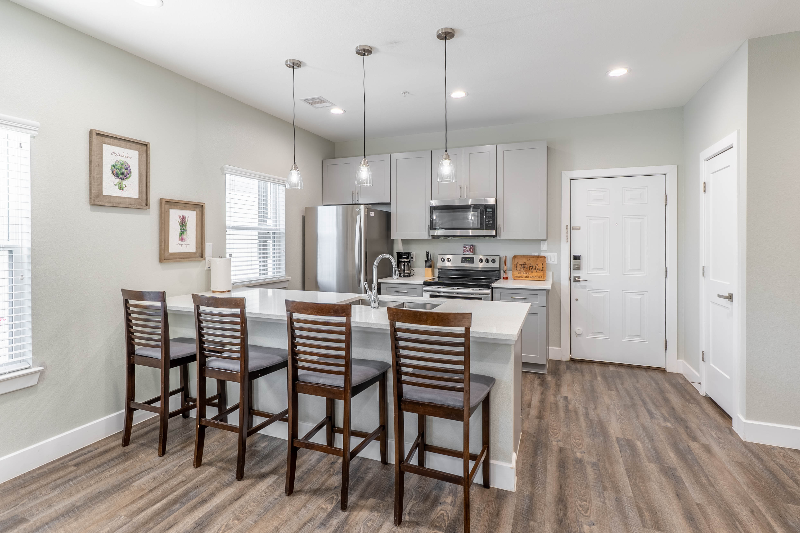 142 W 5th St #B - Photo 6 of 27