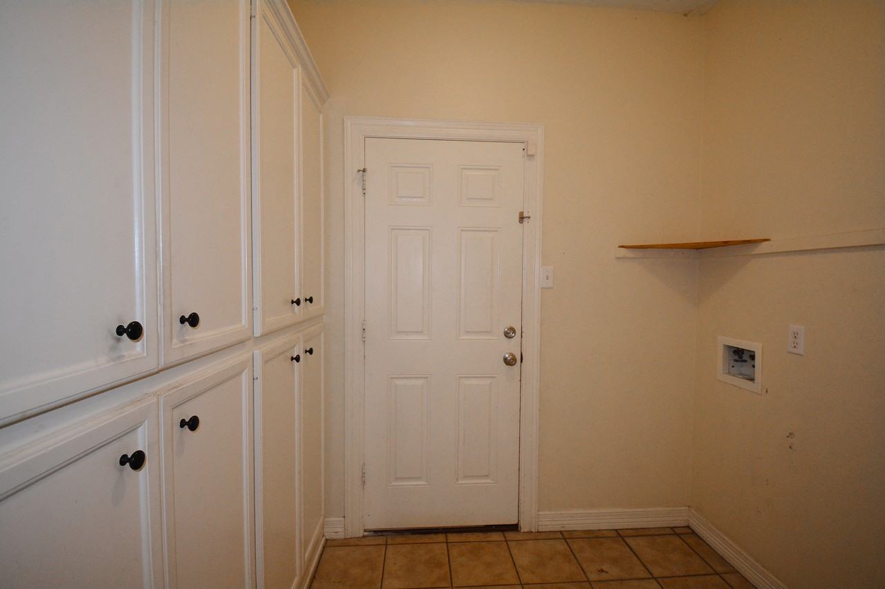 2803 Weeping Willow Circle #1 - Photo 3 of 45