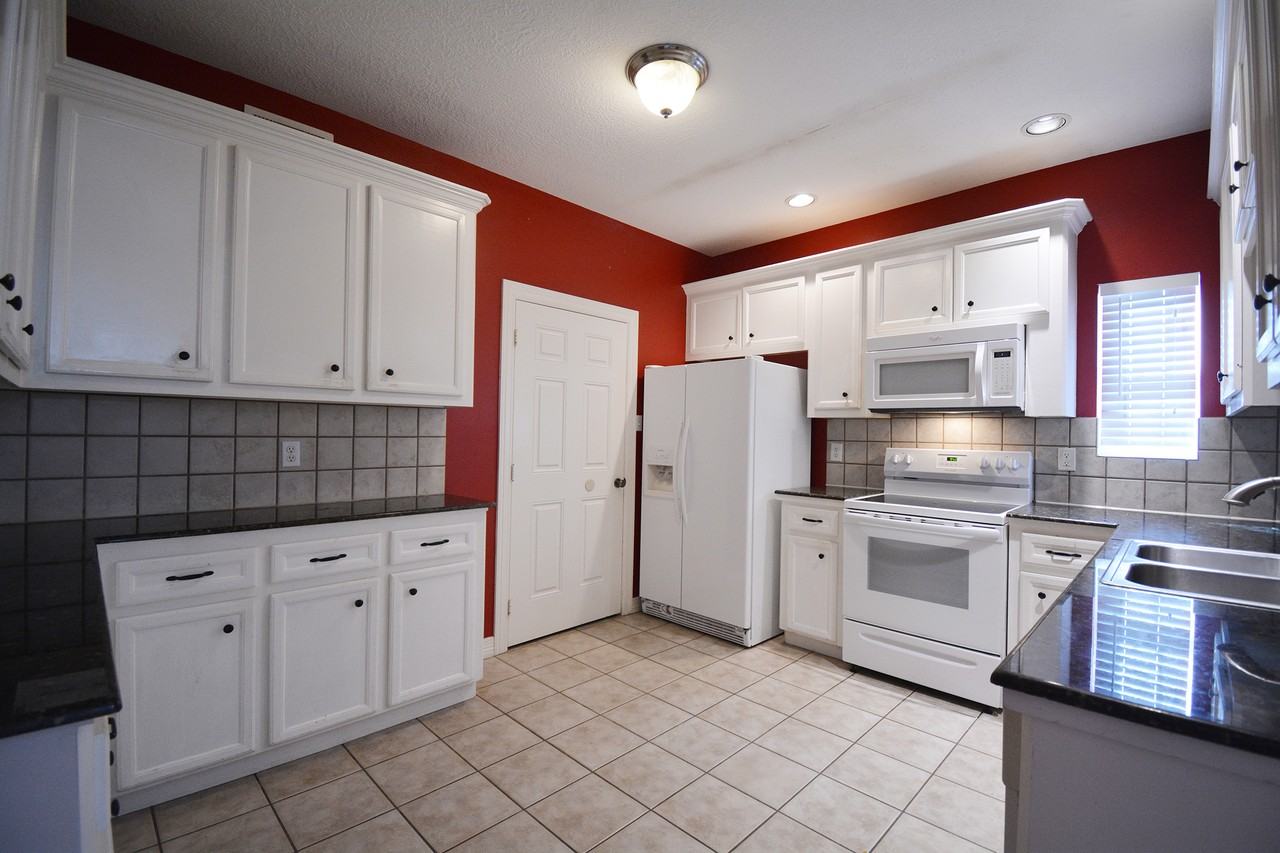 2803 Weeping Willow Circle #1 - Photo 4 of 45