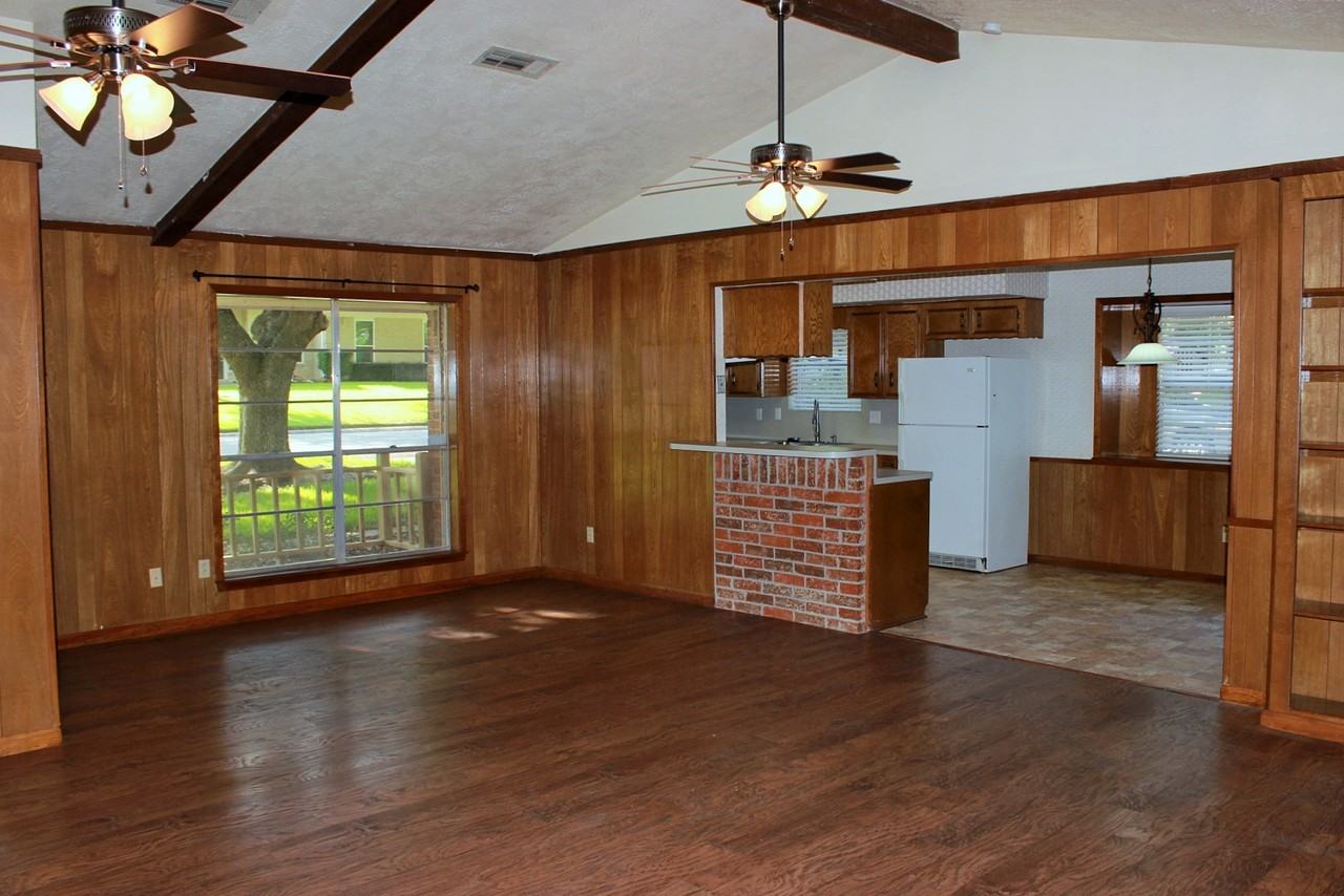 111 Machemehl Drive #1 - Photo 2 of 9