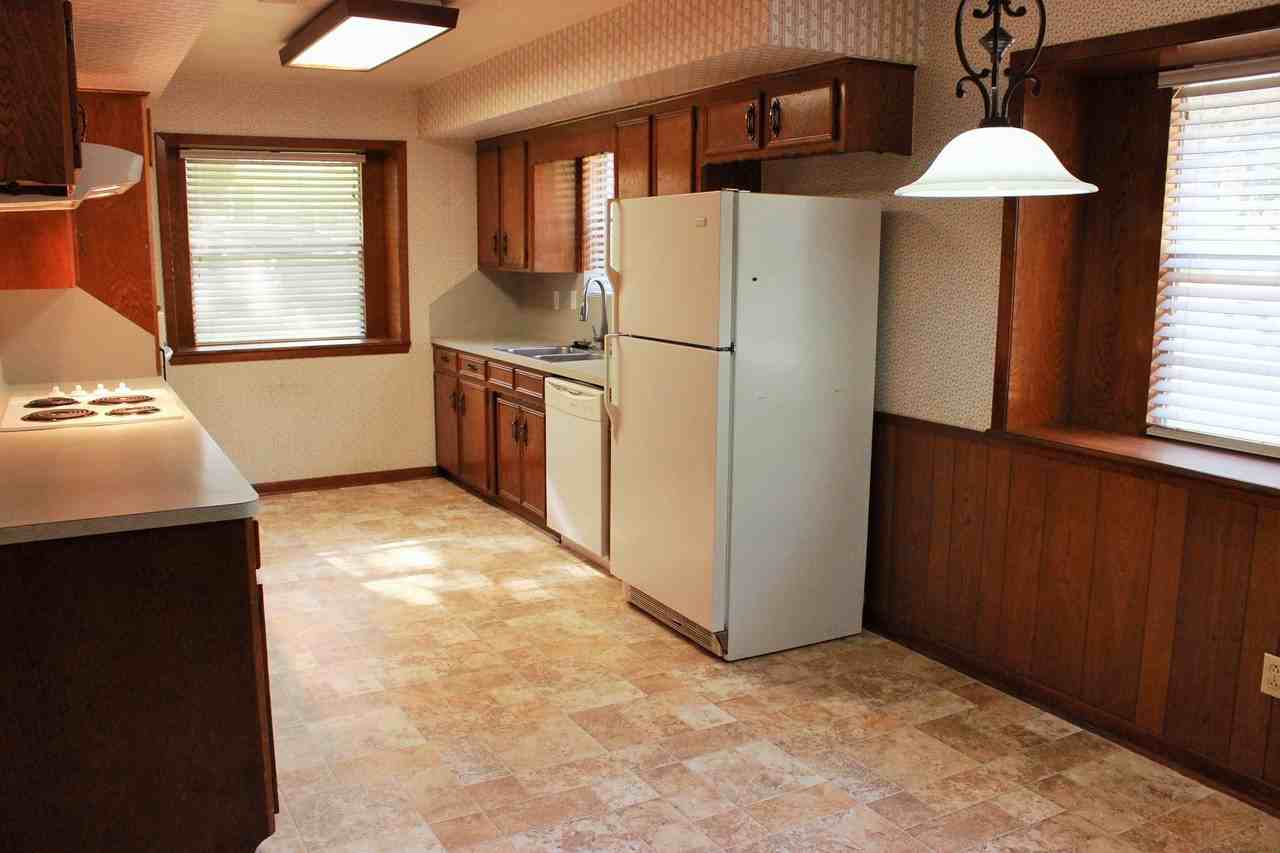 111 Machemehl Drive #1 - Photo 3 of 9