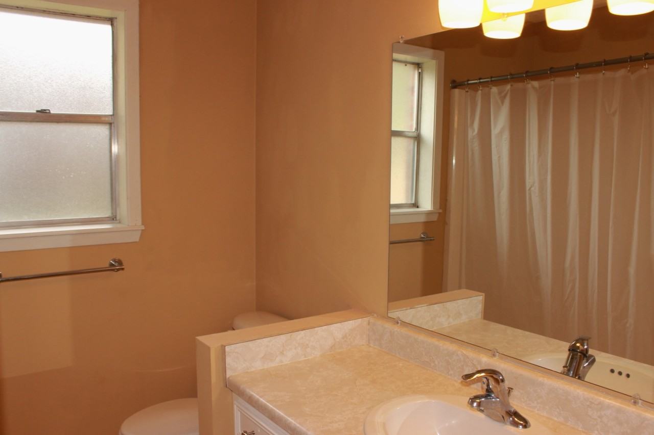 111 Machemehl Drive #1 - Photo 5 of 9