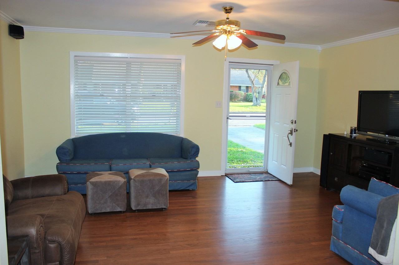 704 Spinn Street #1 - Photo 4 of 11