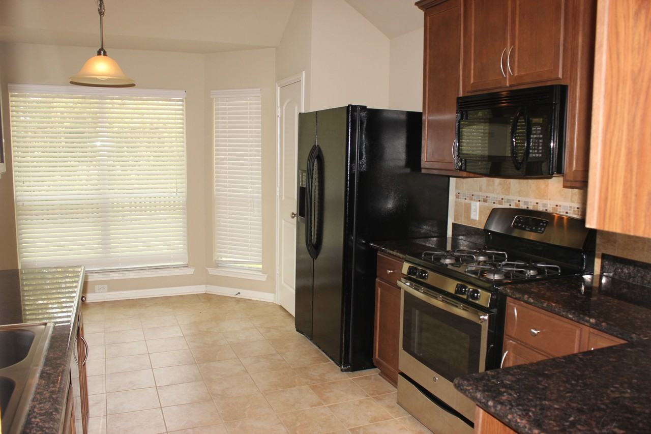 2111 Springwood Drive #1 - Photo 7 of 30