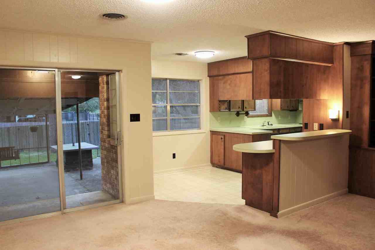 1700 Ellen Street #1 - Photo 4 of 28