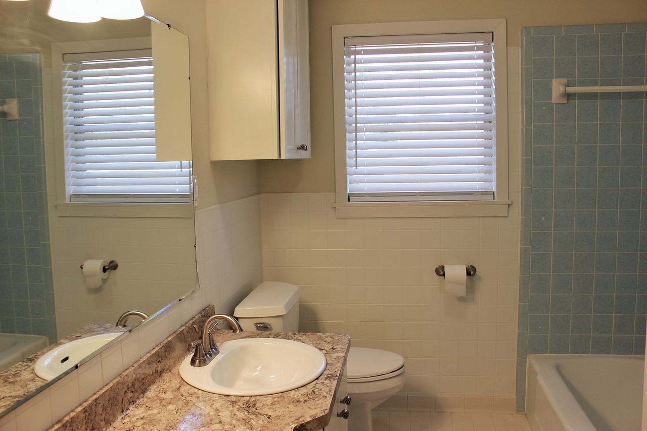 509 East Mansfield Street #1 - Photo 7 of 9