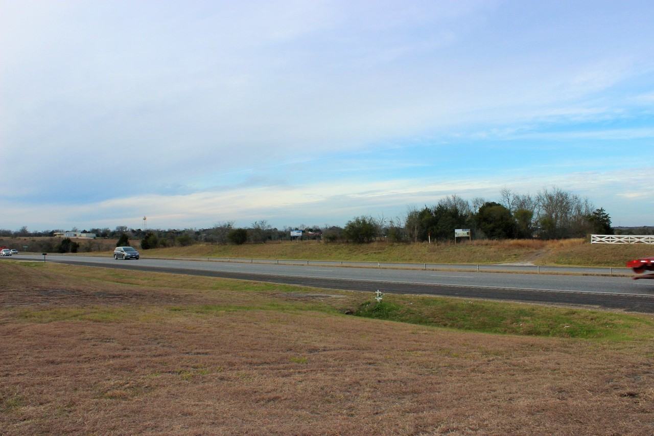 9600 US Route 290 #1 - Photo 2 of 7