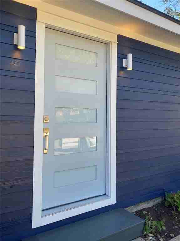 802 East Stone Street #1 - Photo 2 of 41