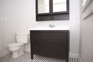 featured image of 713 East Obryant Street #1