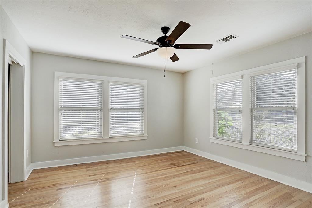 408 North Hunt Street #1 - Photo 3 of 9