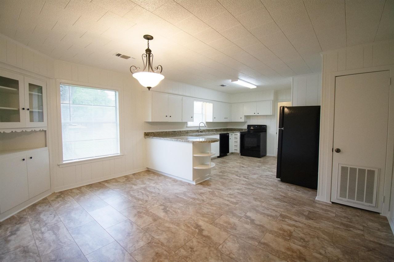 601 Atlow Drive #1 - Photo 3 of 20