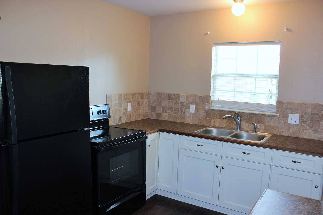 16 West Anderson Street #1 - Photo 7 of 14