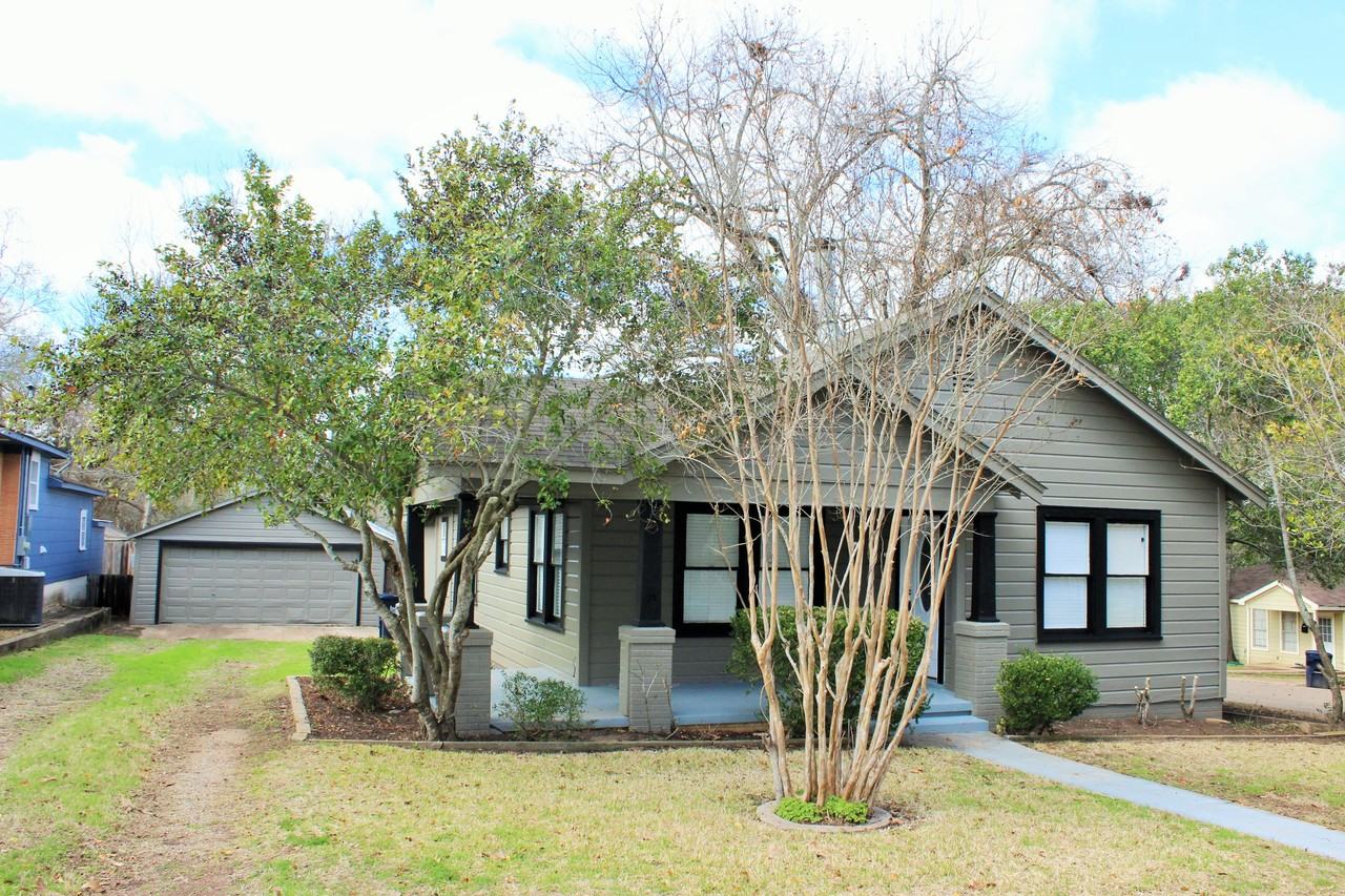 1500 South Park Street #1 - Photo 2 of 31