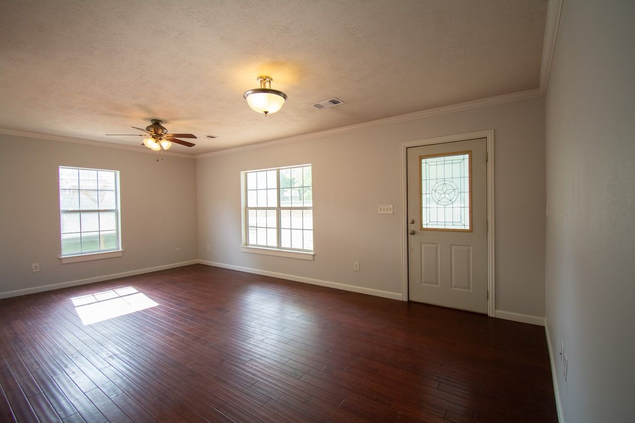 809 Jersey Lane #1 - Photo 3 of 31