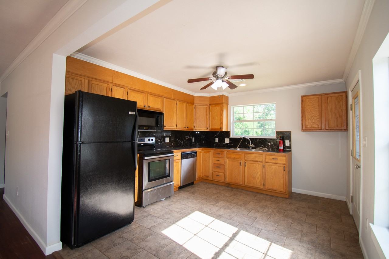 809 Jersey Lane #1 - Photo 7 of 31