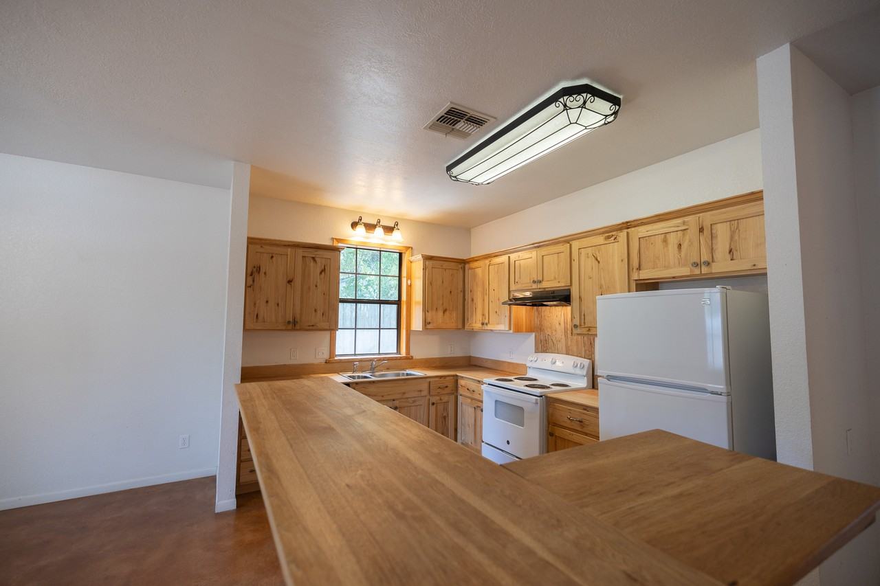 1506 Simon Street #1 - Photo 2 of 37