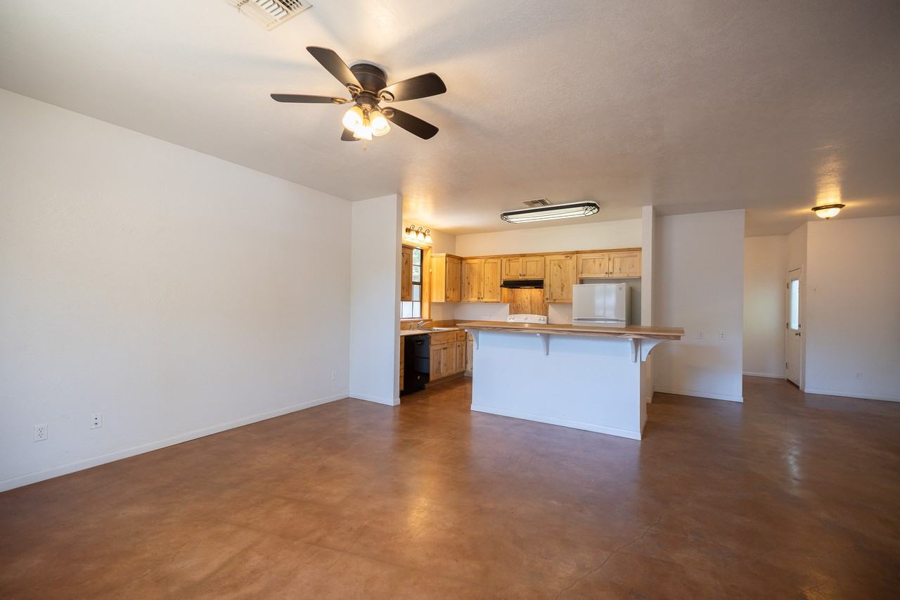 1506 Simon Street #1 - Photo 4 of 37