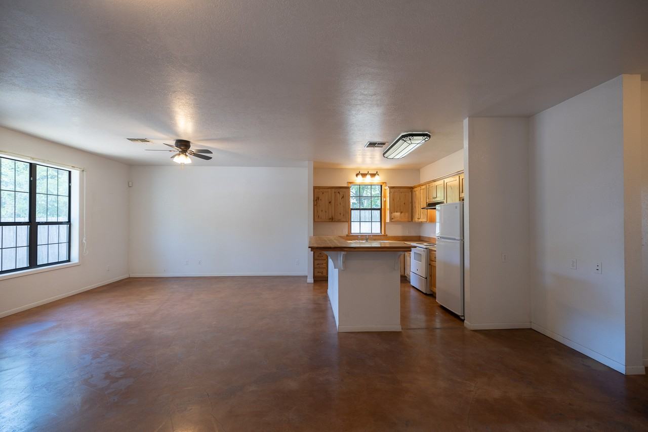 1506 Simon Street #1 - Photo 6 of 37