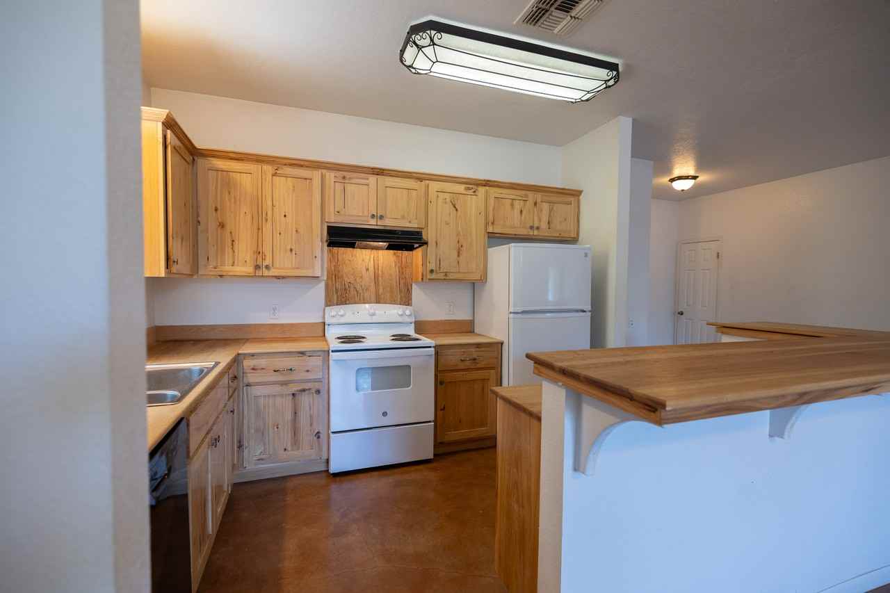 1506 Simon Street #1 - Photo 7 of 37