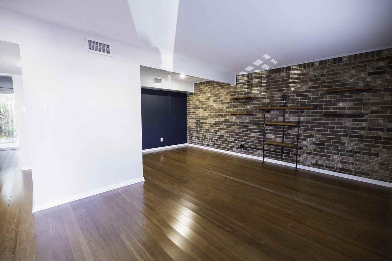 101 West Second Street #1 - Photo 3 of 26