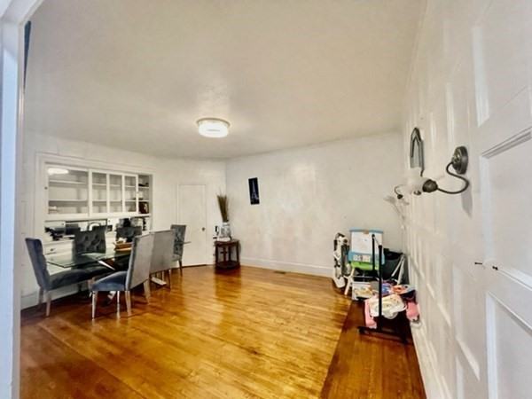 248 W Elm St #1 - Photo 3 of 11