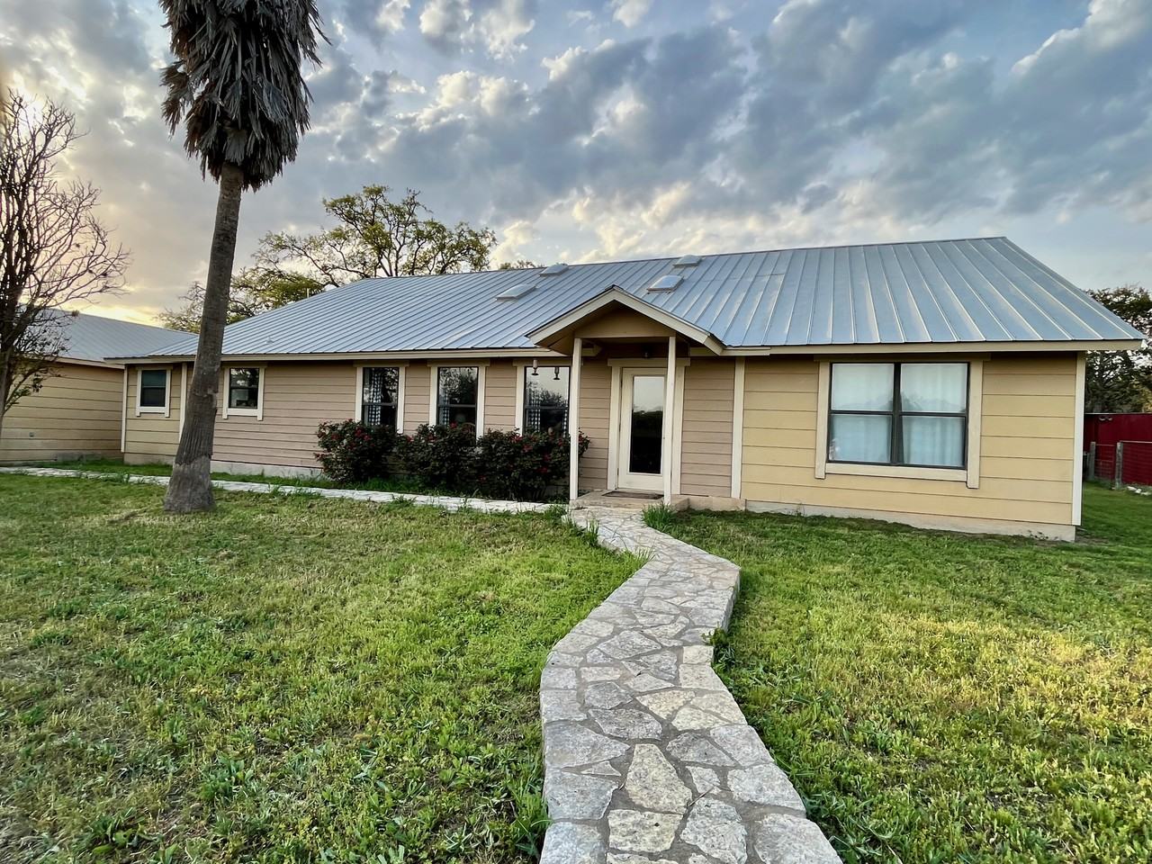 250 Green Oak Dr #NA - Photo 3 of 9