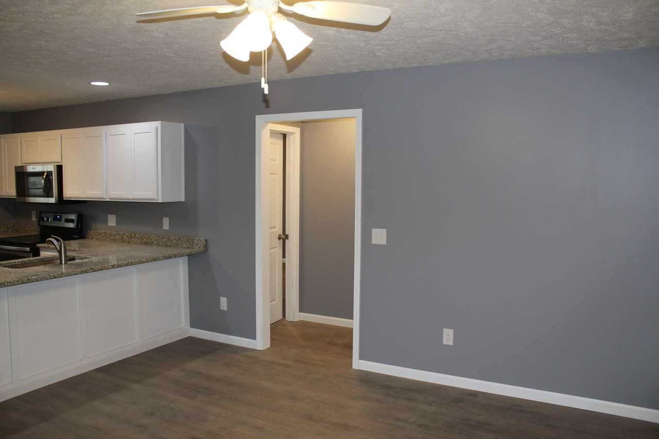 165/167 Oak Street #165 - Photo 6 of 22