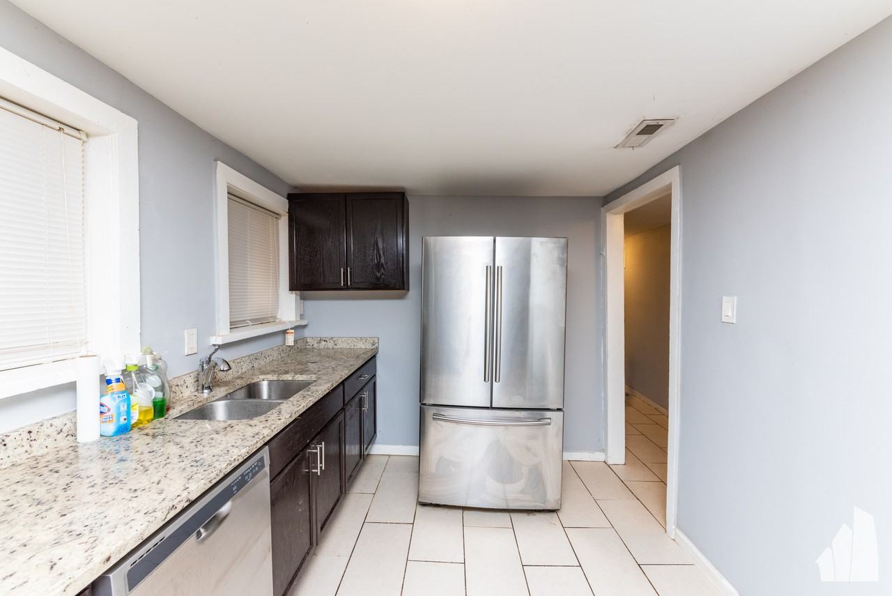 4735 N Drake Ave #G - Photo 4 of 18