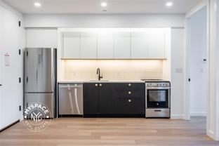 654 Madison St #2E - Photo 1 of 1