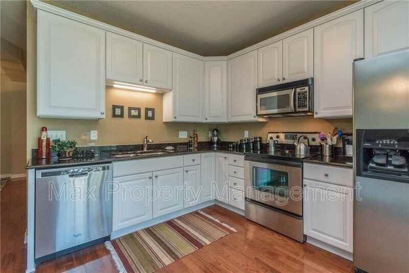 3031 Grand Ave #104 - Photo 5 of 15