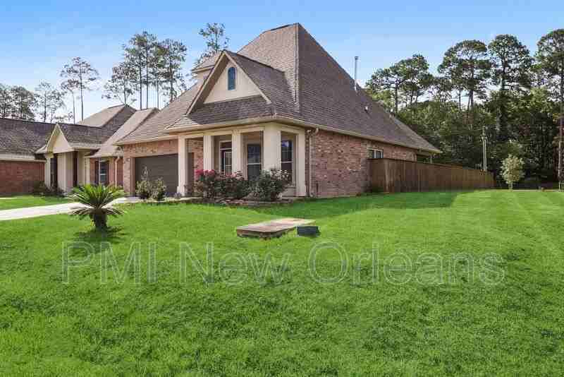 2213 Darlene Dr - Photo 2 of 15