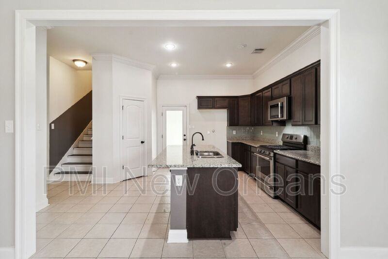 2213 Darlene Dr - Photo 5 of 15