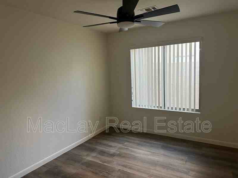 334 N Duffy Way - Photo 6 of 13