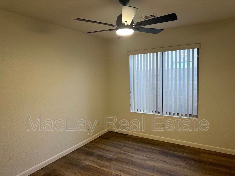 334 N Duffy Way - Photo 7 of 13