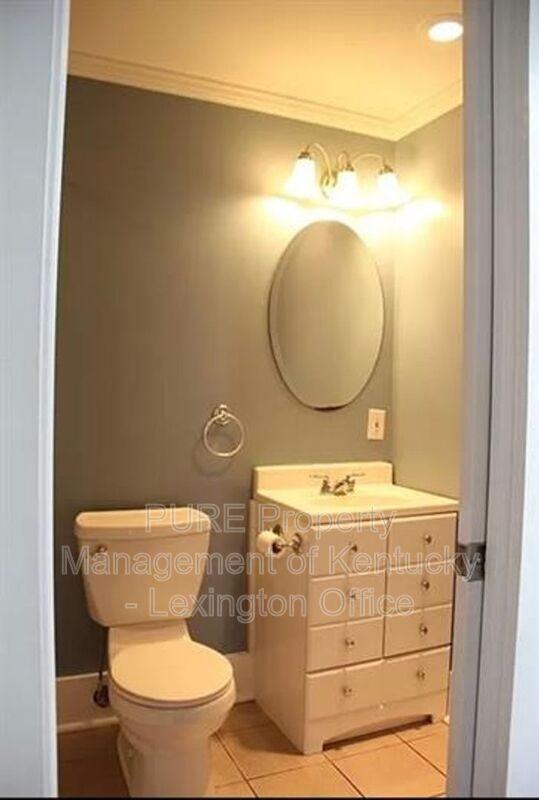 221 W Fourth St - Photo 3 of 10